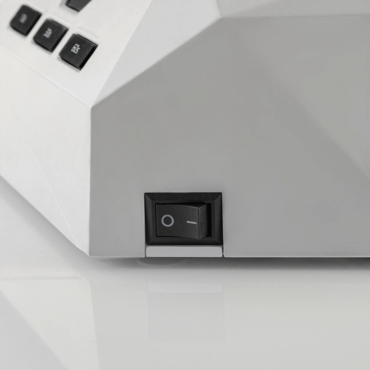 Beta LED Nail Lamp - White 5 Beta LED Nail Lamp - White - Image 5