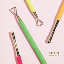 ManiPedi GEL REMOVER TOOL GREEN -Nail Color Room Shop NoenManiPedi 05